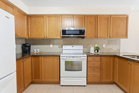 Photo 7 at 1154 Meath Drive, Pinecrest, Oshawa