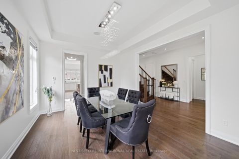 Photo 7 at 19 Painted Pony Trail, Kleinburg, Vaughan