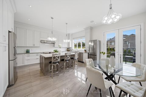 Photo 12 at 19 Painted Pony Trail, Kleinburg, Vaughan