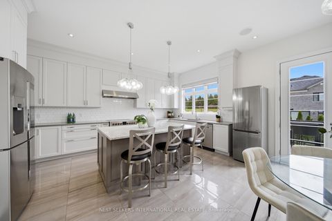 Photo 13 at 19 Painted Pony Trail, Kleinburg, Vaughan