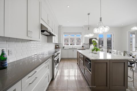 Photo 14 at 19 Painted Pony Trail, Kleinburg, Vaughan