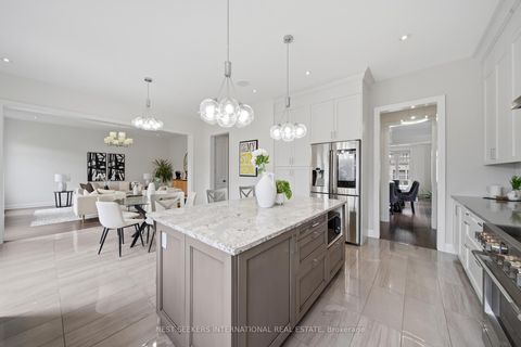 Photo 16 at 19 Painted Pony Trail, Kleinburg, Vaughan