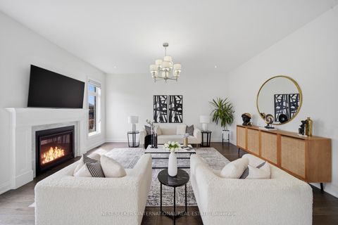 Photo 18 at 19 Painted Pony Trail, Kleinburg, Vaughan