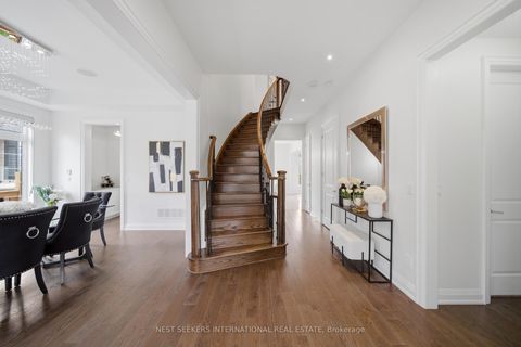 Photo 23 at 19 Painted Pony Trail, Kleinburg, Vaughan