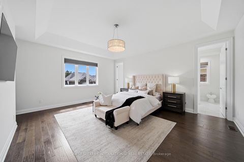 Photo 24 at 19 Painted Pony Trail, Kleinburg, Vaughan