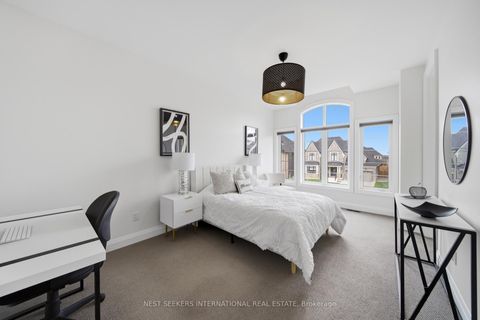 Photo 34 at 19 Painted Pony Trail, Kleinburg, Vaughan