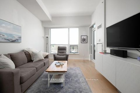 Photo 4 at 709 - 23 Glebe Road W, Eglinton, Toronto