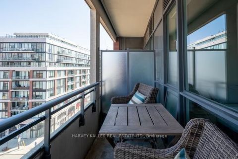 Photo 5 at 709 - 23 Glebe Road W, Eglinton, Toronto