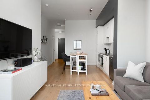 Photo 9 at 709 - 23 Glebe Road W, Eglinton, Toronto