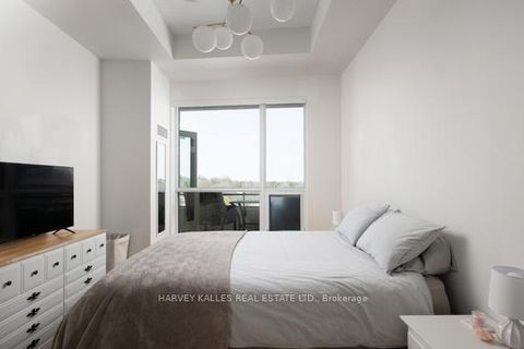 Photo 14 at 709 - 23 Glebe Road W, Eglinton, Toronto