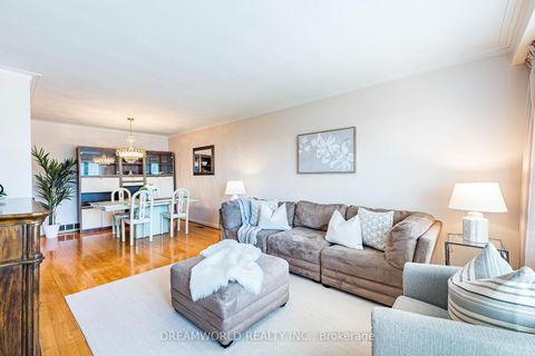 Photo 9 at 194 Giltspur Drive, Jane Heights, Toronto