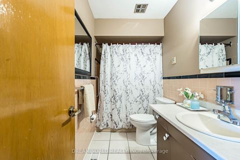 Photo 26 at 194 Giltspur Drive, Jane Heights, Toronto