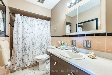 Photo 28 at 194 Giltspur Drive, Jane Heights, Toronto