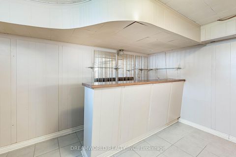 Photo 37 at 194 Giltspur Drive, Jane Heights, Toronto