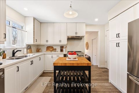 Photo 13 at 154 Beach Road, Keswick North, Georgina