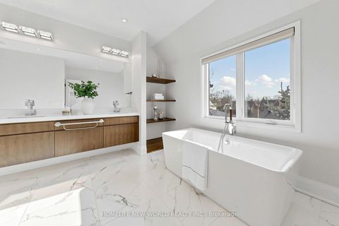 Photo 16 at 220 Roe Avenue, Nortown, Toronto