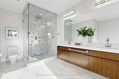 Photo 17 at 220 Roe Avenue, Nortown, Toronto