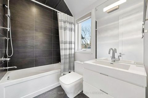 Photo 21 at 220 Roe Avenue, Nortown, Toronto