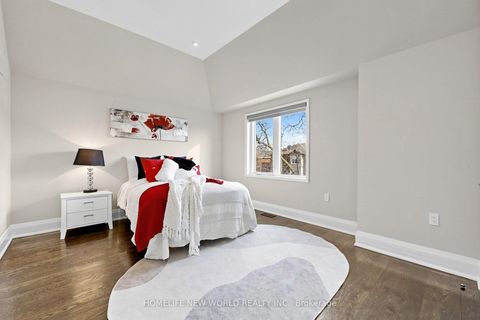 Photo 23 at 220 Roe Avenue, Nortown, Toronto