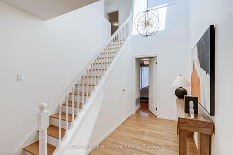 Photo 12 at 138 Melrose Avenue, Lawrence Park North, Toronto