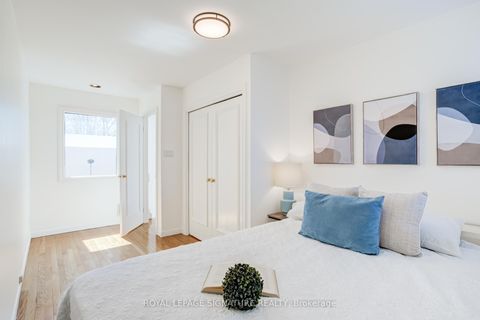 Photo 21 at 138 Melrose Avenue, Lawrence Park North, Toronto