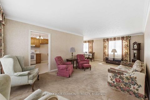 Photo 4 at 29 Patricia Drive, King City, King