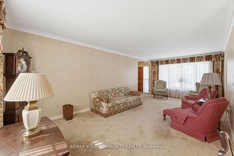 Photo 5 at 29 Patricia Drive, King City, King