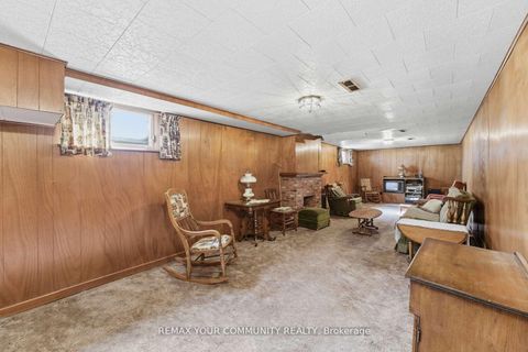 Photo 18 at 29 Patricia Drive, King City, King