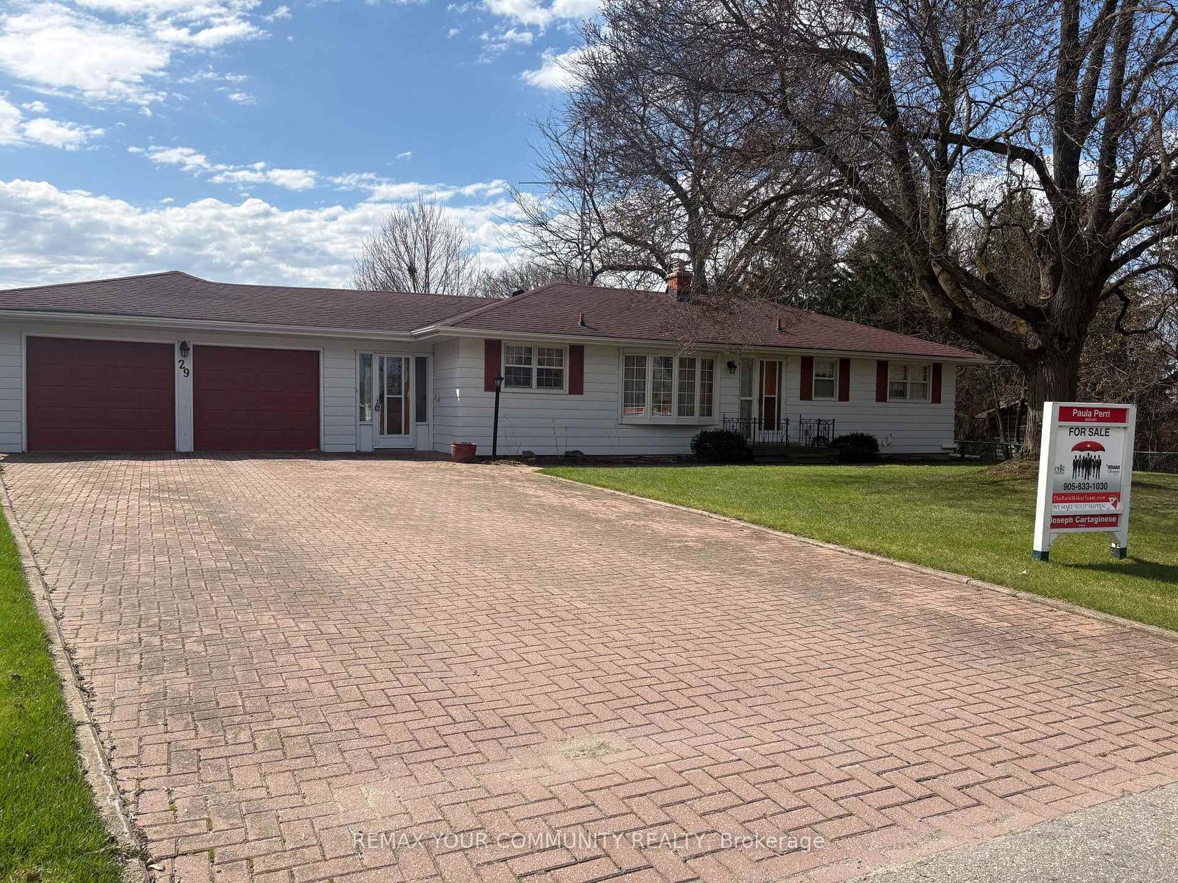 29 Patricia Drive, King City, King photo number 2