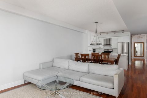 Photo 10 at 516E - 500 Queens Quay W, Waterfront Communities C1, Toronto