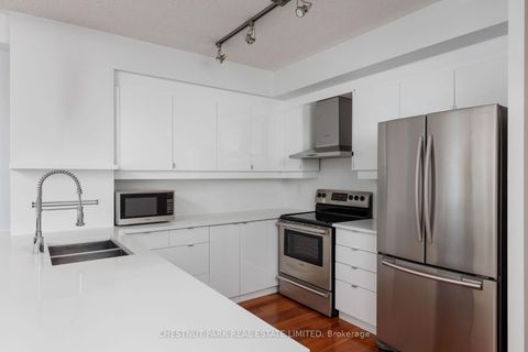 Photo 14 at 516E - 500 Queens Quay W, Waterfront Communities C1, Toronto