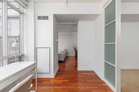 Photo 23 at 516E - 500 Queens Quay W, Waterfront Communities C1, Toronto