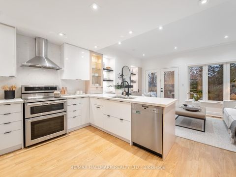 Photo 9 at 26 Eastmount Avenue, Danforth, Toronto