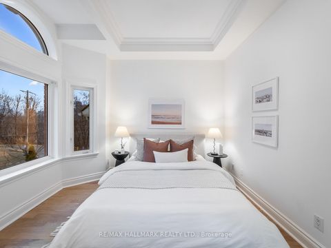 Photo 29 at 26 Eastmount Avenue, Danforth, Toronto