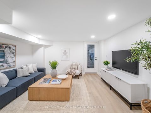 Photo 36 at 26 Eastmount Avenue, Danforth, Toronto