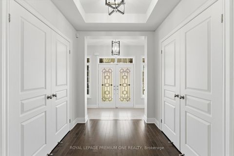 Photo 7 at 91 Card Lumber Crescent, Kleinburg, Vaughan