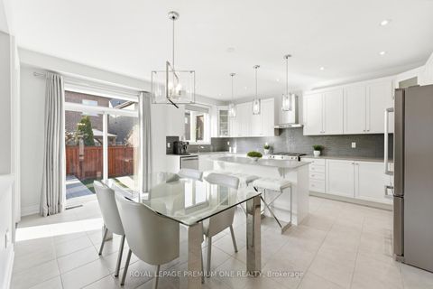 Photo 14 at 91 Card Lumber Crescent, Kleinburg, Vaughan