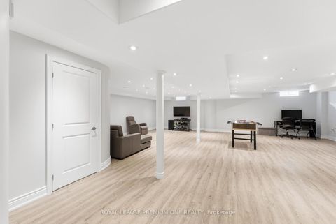 Photo 35 at 91 Card Lumber Crescent, Kleinburg, Vaughan