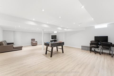 Photo 36 at 91 Card Lumber Crescent, Kleinburg, Vaughan