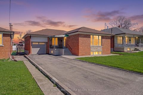 Photo 0 at 76 Tavistock Road, CFB, Toronto