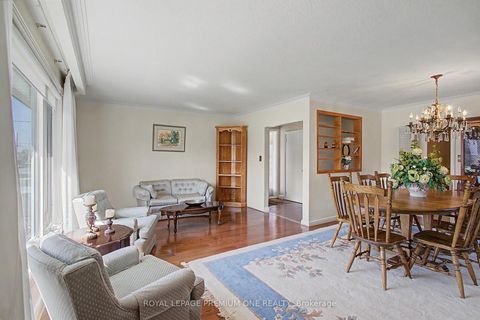 Photo 7 at 76 Tavistock Road, CFB, Toronto