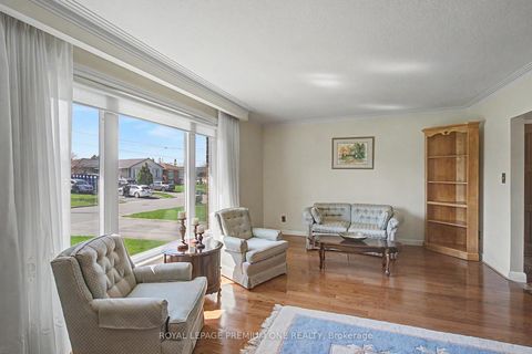 Photo 8 at 76 Tavistock Road, CFB, Toronto