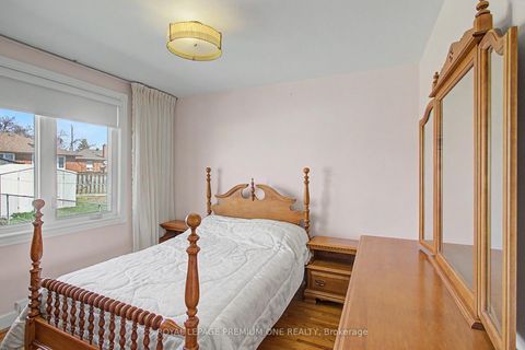 Photo 21 at 76 Tavistock Road, CFB, Toronto