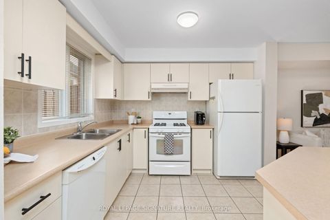 Photo 14 at 10 - 161 Thirteenth Street, New Toronto, Toronto