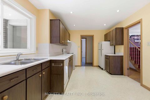 Photo 15 at 24 Cactus Avenue, Newtonbrook West, Toronto