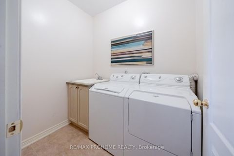 Photo 23 at 34 Inverhuron Street, Oak Ridges Lake Wilcox, Richmond Hill