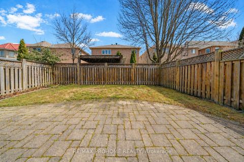 Photo 26 at 34 Inverhuron Street, Oak Ridges Lake Wilcox, Richmond Hill