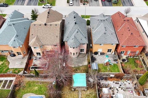 Photo 29 at 34 Inverhuron Street, Oak Ridges Lake Wilcox, Richmond Hill