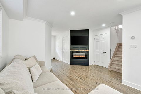 Photo 8 at 91 Butternut Drive, Holly, Barrie