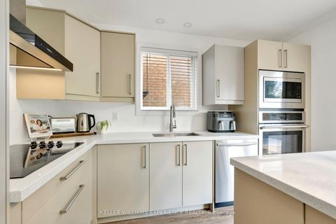 Photo 15 at 91 Butternut Drive, Holly, Barrie